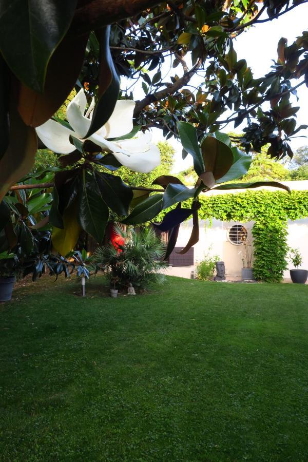 Essen'Ciel Bed & Breakfast Nîmes Exterior photo